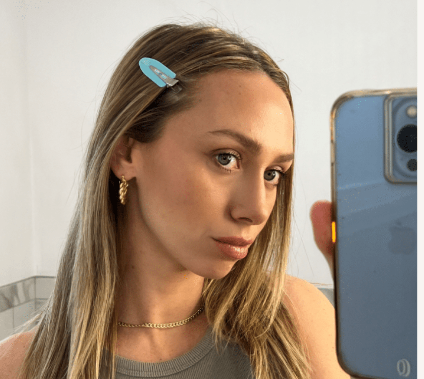 Dibs Beauty - Desert Island Duo - Shade 1.5 - Model Image